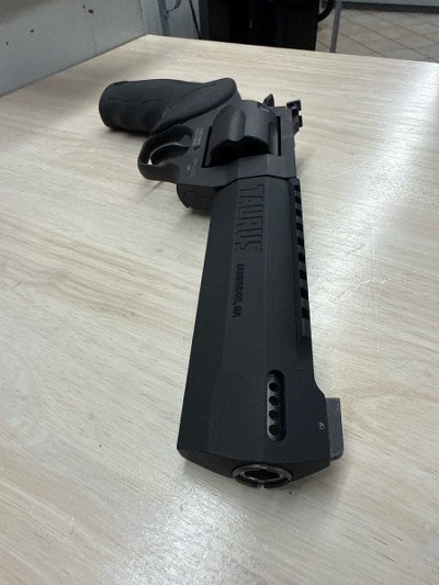 TAURUS RAGING HUNTER(440061RH) .44 MAGNUM - Image 3 of 10