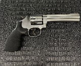SMITH & WESSON 617-6 .22 LONG RIFLE - Image 1 of 5