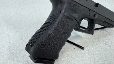 GLOCK G17 GEN3 9MM LUGER (9x19 PARA) - Image 9 of 13
