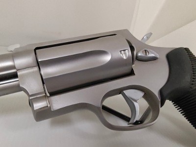 TAURUS JUDGE.45 LC/.410 GA - Image 3 of 8