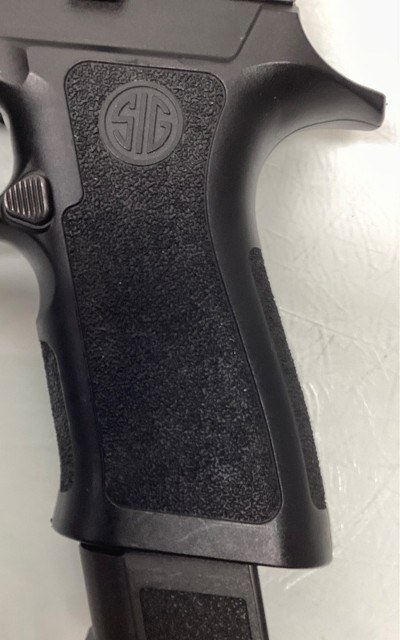 SIG SAUER P320 9MM LUGER (9x19 PARA) - Image 6 of 13
