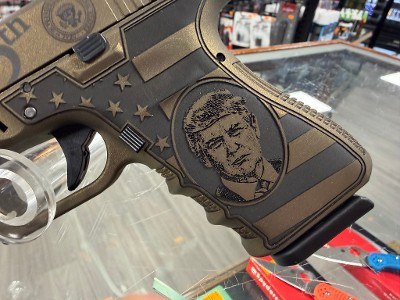GLOCK G19 GEN3 (TRUMP CUSTOM) 9MM LUGER (9X19 PARA) - Image 10 of 17