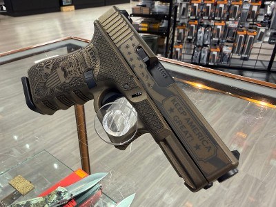 GLOCK G19 GEN3 (TRUMP CUSTOM) 9MM LUGER (9X19 PARA) - Image 4 of 17