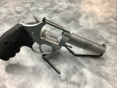 CHARTER ARMS TARGET PATHFINDER 22LR .22 LR - Image 3 of 8