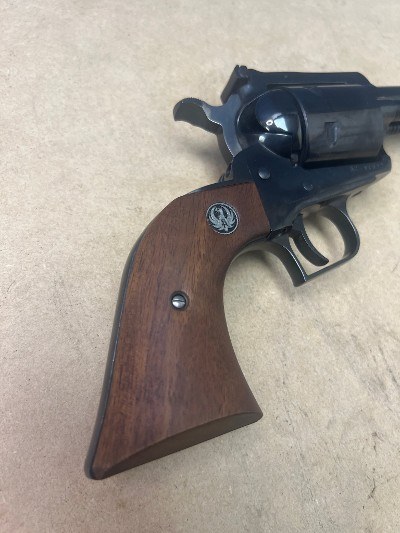 RUGER NEW MODEL SUPER BLACKHAWK .44 MAGNUM - Image 2 of 14