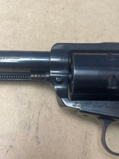RUGER NEW MODEL SUPER BLACKHAWK .44 MAGNUM - Image 7 of 14