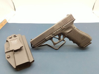 GLOCK 22 .40 S&W - Image 1 of 4