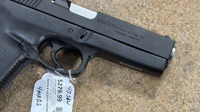 SMITH & WESSON SW 40F 40 Smith & Wesson - Image 7 of 9