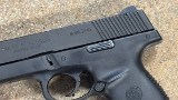 SMITH & WESSON SW 40F 40 Smith & Wesson - Image 4 of 9