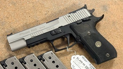 SIG SAUER P220 45 ACP (45 Auto) - Image 2 of 10