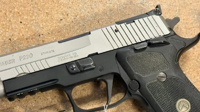 SIG SAUER P220 45 ACP (45 Auto) - Image 5 of 10
