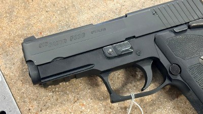 SIG SAUER P220 45 ACP (45 Auto) - Image 4 of 8