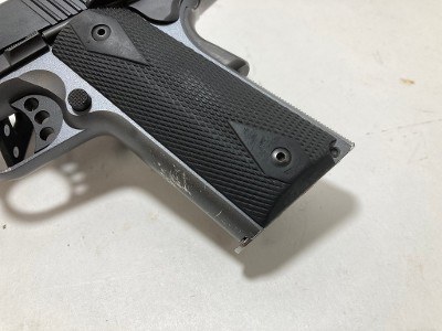 KIMBER 1911 CUSTOM LW .45 ACP - Image 10 of 10