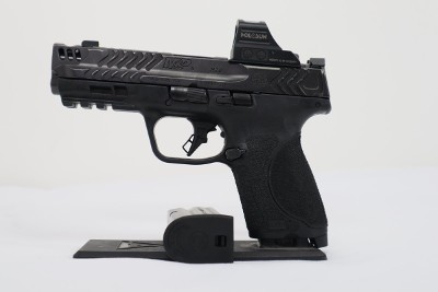 SMITH & WESSON M&P 9 M2.0 Carry and Range Kit 9MM LUGER (9x19 PARA) - Image 1 of 5