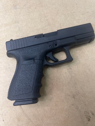 GLOCK 19 GEN 3 9MM LUGER (9x19 PARA) - Image 1 of 15