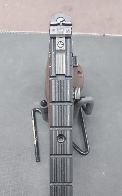 BROWNING BUCK MARK TARGET .22 LR - Image 5 of 11