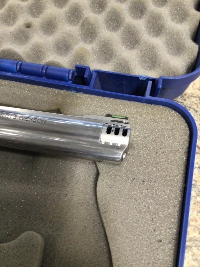 SMITH & WESSON 460XVR .460 S&W MAGNUM - Image 6 of 7