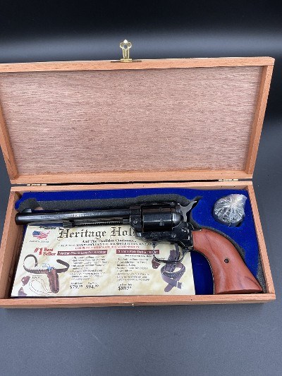 HERITAGE MFG. ROUGH RIDER .22 LR/.22 WMR - Image 8 of 8