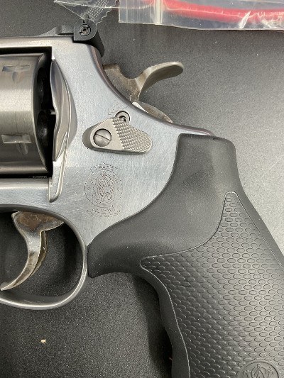 SMITH & WESSON M629-6 .44 MAGNUM - Image 3 of 10