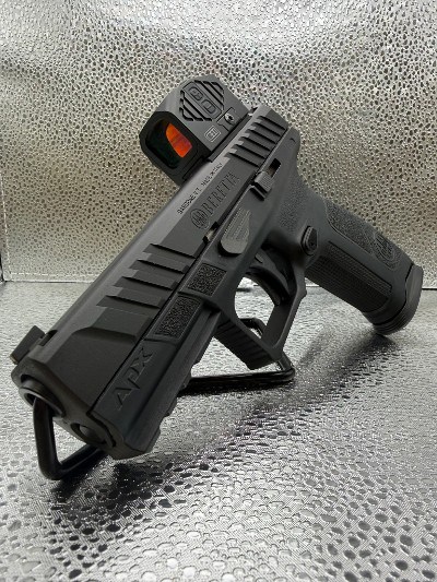 BERETTA APX A1 9MM LUGER (9X19 PARA) - Image 1 of 8