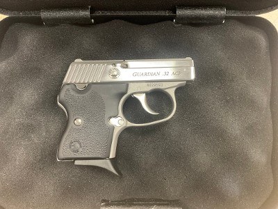 NORTH AMERICAN ARMS GUARDIAN .32 ACP - Image 2 of 9