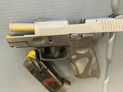 TAURUS G2C2 9MM LUGER/.40 S&W/10MM/.45 ACP - Image 3 of 6