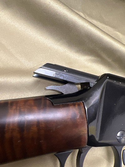 HENRY H003 .22 LR - Image 9 of 10