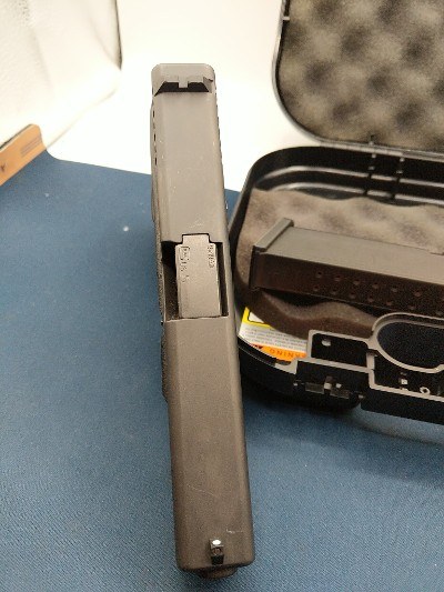 Glock 17 Gen 3 9MM LUGER (9X19 PARA) - Image 4 of 4