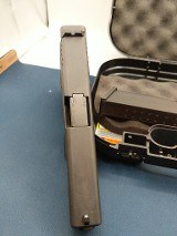Glock 17 Gen 3 9MM LUGER (9X19 PARA) - Image 4 of 4