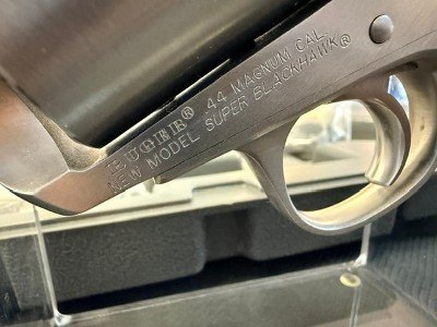 RUGER SUPER BLACKHAWK HUNTER .41 rem mag/.44 magnum - Image 10 of 17