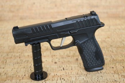 SIG SAUER P365 FUSE 9MM LUGER (9x19 PARA) - Image 7 of 21
