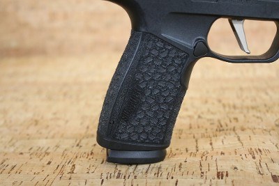 SIG SAUER P365 FUSE 9MM LUGER (9x19 PARA) - Image 3 of 21