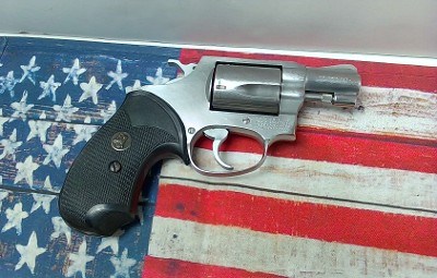 SMITH & WESSON 60 .38 SPL - Image 1 of 10