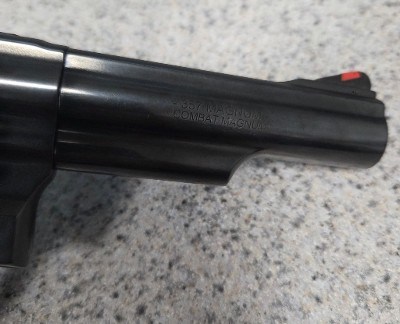 SMITH & WESSON 19 CLASSIC .357 MAG - Image 6 of 6