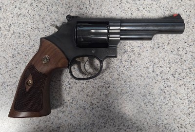 SMITH & WESSON 19 CLASSIC .357 MAG - Image 2 of 6