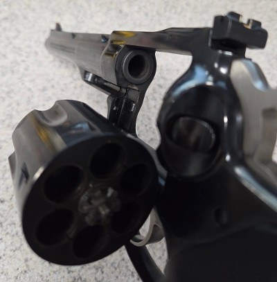 RUGER REDHAWK .44 MAGNUM - Image 9 of 10