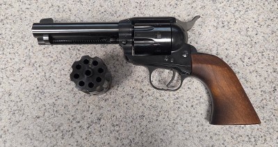 EAA BOUNTY HUNTER .22 LR/.22 WMR - Image 1 of 7