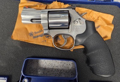 SMITH & WESSON 686 PLUS .357 MAG - Image 1 of 9