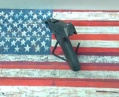 SMITH & WESSON M&P 9 SHIELD PERFORMANCE CENTER 9MM LUGER (9x19 PARA) - Image 9 of 9
