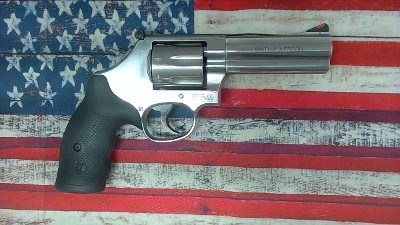 SMITH & WESSON M686-6 .357 MAG - Image 2 of 9