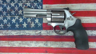 SMITH & WESSON M686-6 .357 MAG - Image 3 of 9