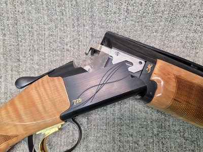 BROWNING CITORI 725 SPORTING MAPLE 12 GA - Image 2 of 4