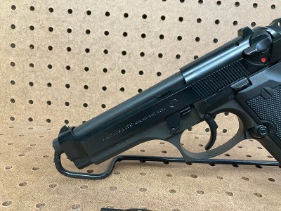 BERETTA 92FS 9MM LUGER (9x19 PARA) - Image 7 of 10