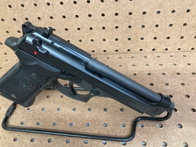BERETTA 92FS 9MM LUGER (9x19 PARA) - Image 4 of 10