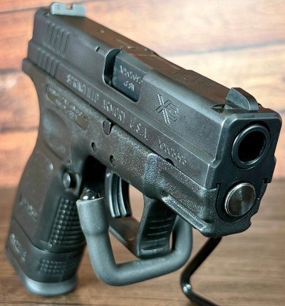 SPRINGFIELD ARMORY XD-40 Sub-Compact 40 S&W .40 S&W - Image 4 of 8