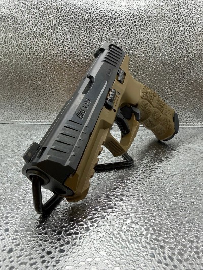 Heckler & Koch VP9 9MM LUGER (9X19 PARA) - Image 1 of 8