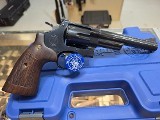 SMITH & WESSON 29 - 44 MAGNUM 6.5 CUSTOM PACKAGE .44 MAGNUM - Image 2 of 4