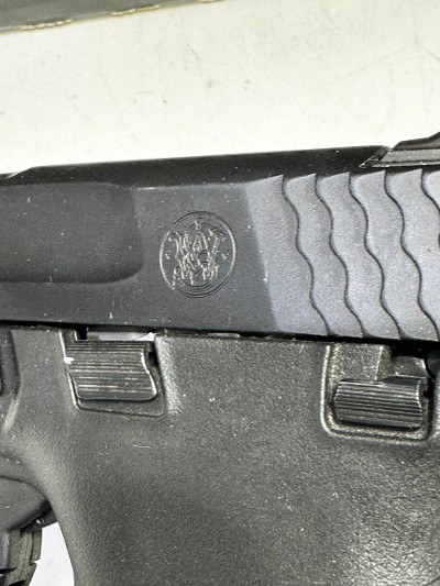 SMITH & WESSON M&P9 SHIELD 9MM LUGER (9x19 PARA) - Image 8 of 10