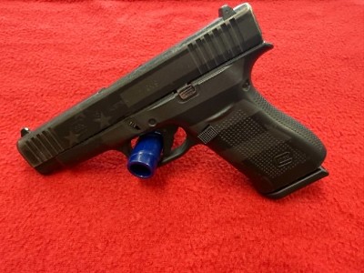 GLOCK 48 G48 CUSTOM CERAKOTE JOB AMERICAN FLAG 9MM LUGER (9x19 PARA) - Image 4 of 7