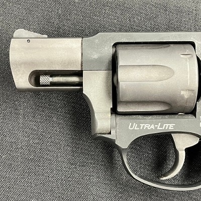 TAURUS MODEL 856 ULTRA LITE .38 SPL - Image 6 of 9